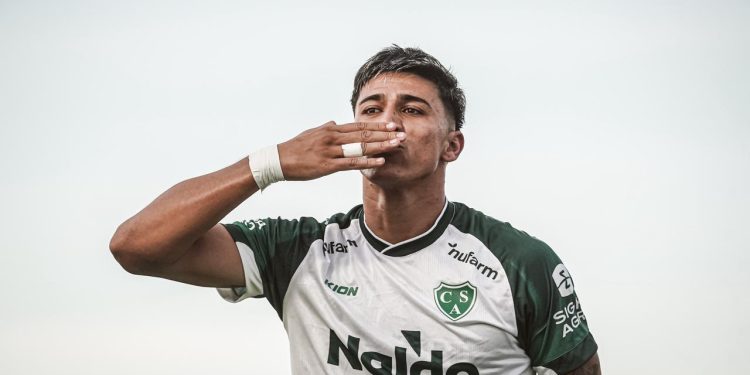 Marabel está derecho en Sarmiento: otro gol para la victoria ante Estudiantes de Río Cuarto