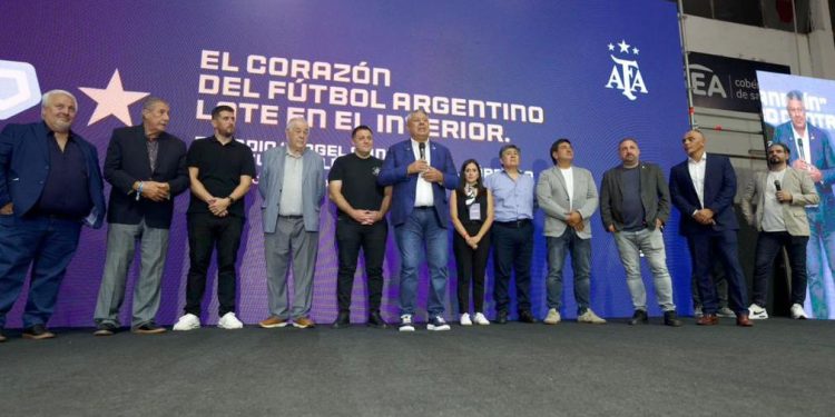 Tapia anunció un nuevo torneo profesional