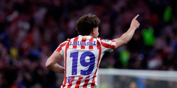 Con gol de Álvarez, Atlético Madrid igualó en la ida de las semis ante el Arsenal