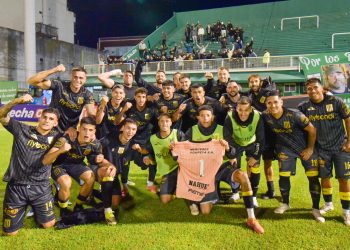 Almirante Brown dio el golpe ante Ferro y se acomodó en la Zona A de la Primera Nacional