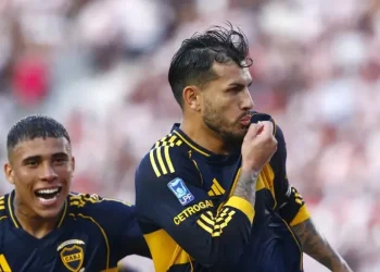 Con gol de Paredes de penal, Boca le ganó a River en el Monumental
