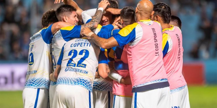 Central venció a Estudiantes de Río Cuarto y se metió en octavos