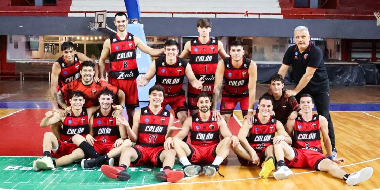 Colón le ganó el clásico a Unión de visitante y lo bajó de la punta