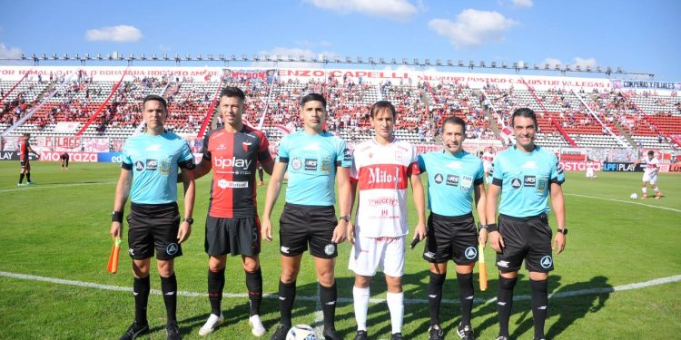 ST: Colón juega con uno menos y pierde 2-0 en su visita a Morón