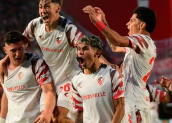 Estudiantes enfrenta a Cusco buscando su primera victoria en la Libertadores