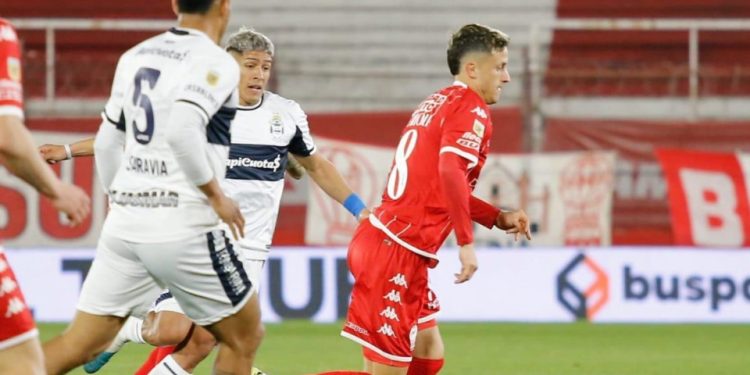 Gimnasia y Huracán necesitan ganar para subir