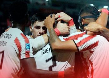 Instituto le sacó el invicto a Defensa y Justicia