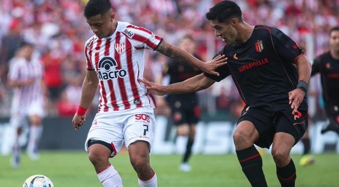 Estudiantes le cortó el envión a Instituto y clasificó a octavos