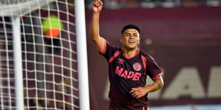 Lanús busca un triunfo clave ante la Liga de Quito para subirse a la cima 