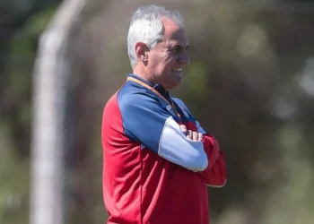 Madelón ya piensa en Estudiantes: ¿Quién reemplaza a Vargas?