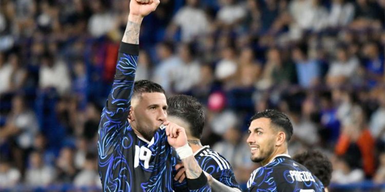 Otamendi confirmó que jugó su último partido con la Selección en Argentina