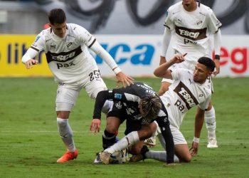 Buena noticia para Unión: perdió Platense y no pudo alcanzarlo en la tabla