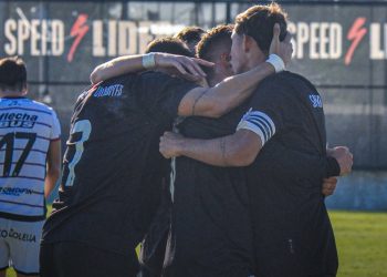 Colón no pasó del empate con Riestra en Reserva
