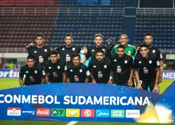 Deportivo Riestra empató sin goles con Palestino en su debut en la Copa Sudamericana