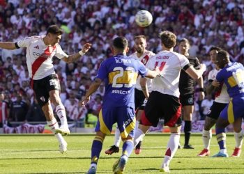 El fútbol argentino se paraliza con el Superclásico