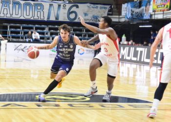 LNB: Unión falló el tiro del final y volvió a perder en la ruta