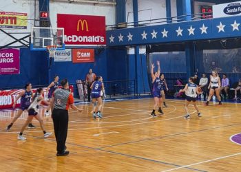Apertura Femenino: Alma sigue invicto
