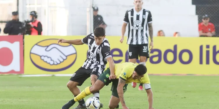 Perdió Defensa y Unión quedó más cerca de los play off