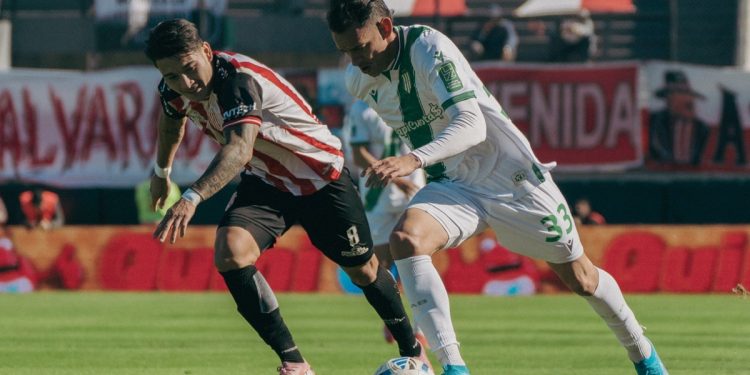 Banfield le ganó a Barracas Central y lo complicó 