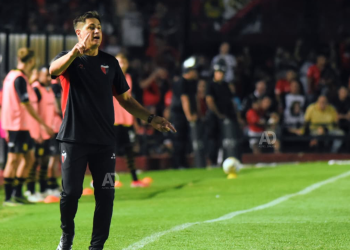 Colón sale al mercado de pases: ¿Qué busca Medrán?