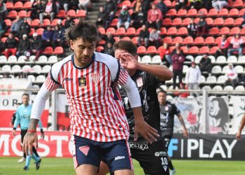 Morón y Los Andes jugaron para Colón, que puede volver a la cima