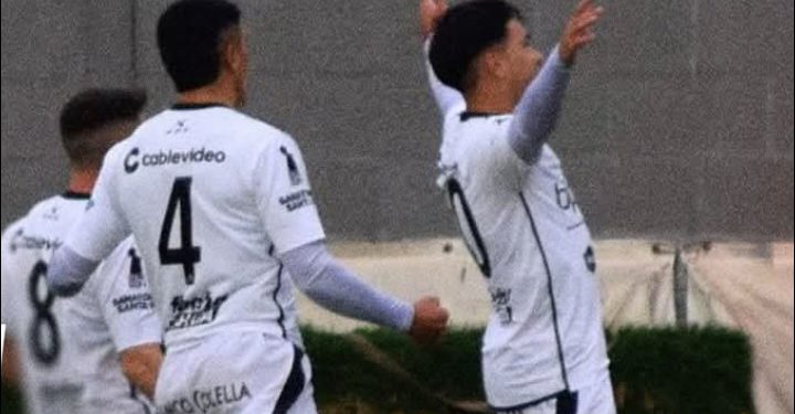 Colón sigue en deuda de visitante: Empate 1-1 en Caseros