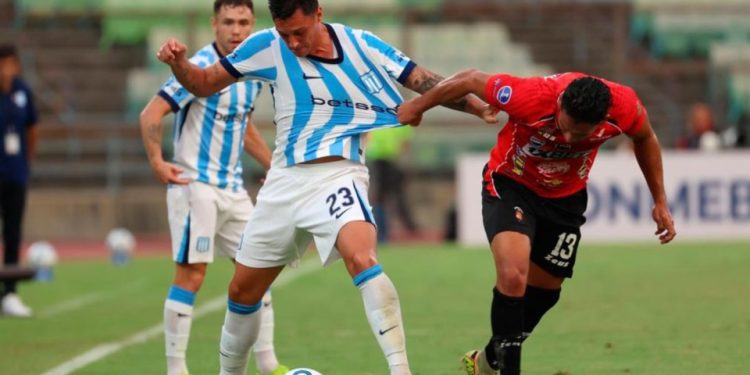 Racing se juega sus últimas fichas ante Caracas de Venezuela
