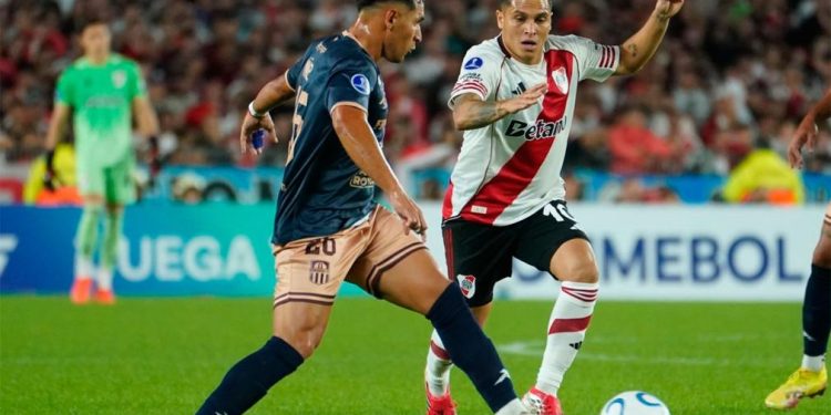 River pone en juego el liderazgo del grupo ante Carabobo en Venezuela
