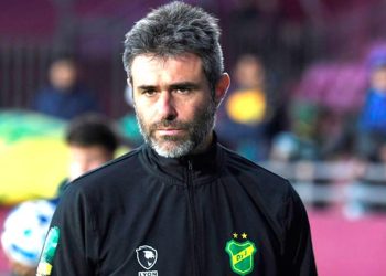 Defensa y Justicia confirmó el regreso de Julio Vaccari 